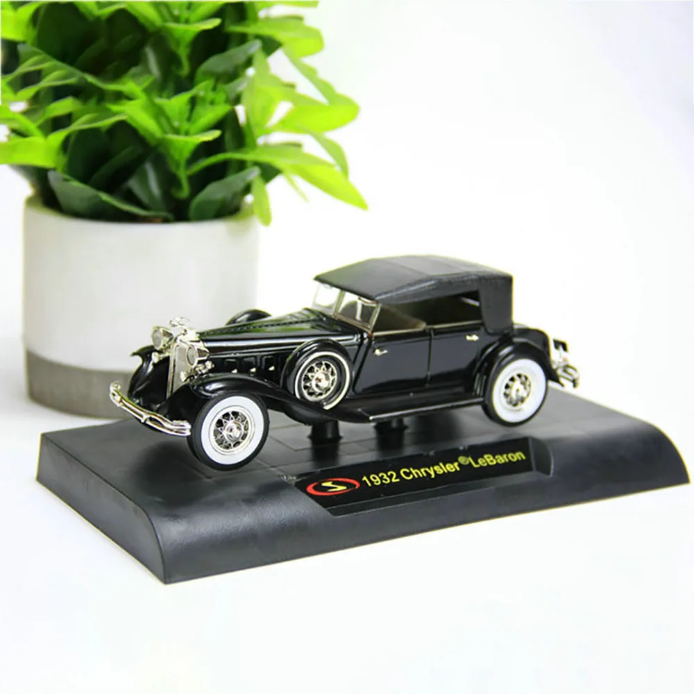 1932 Chrysler Lebaron Classic Car 1:32 Scale Retro Alloy Static Car Model Collection Souvenir Display Ornament Boy Gift Die-cast