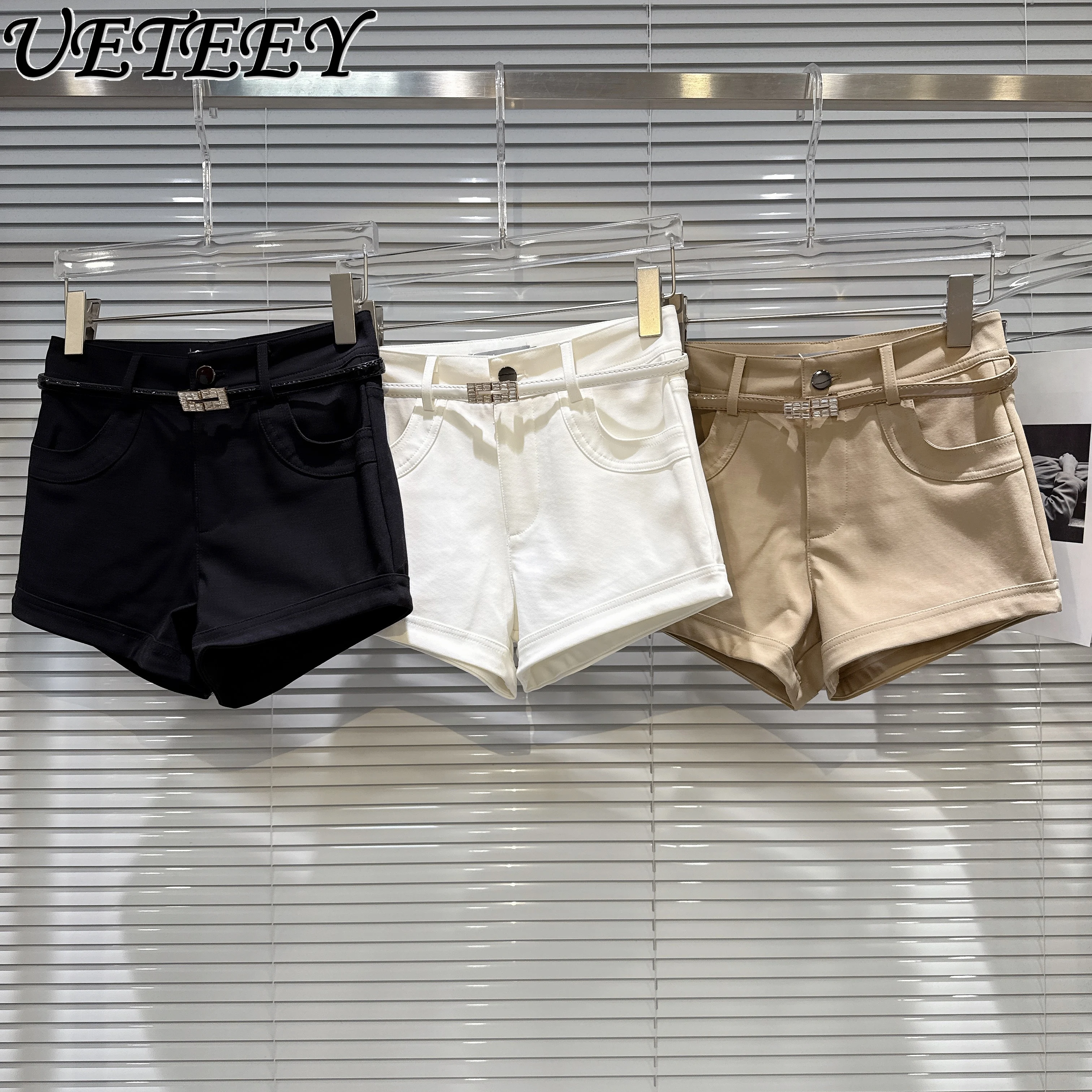 

2025 Summer New Temperament Pure Desire Rhinestone Buckle Thin Leather Belt Black Shorts Women Casual Shorts Female Hot Pants