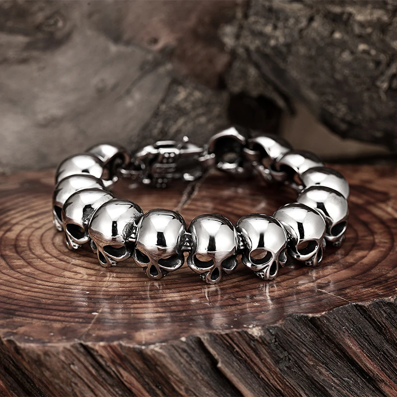 Male Minimalist Skull Bracelet Men And Women's Retro Punk Totem Stainless Steel Bangle Boy Creative glossy ghost head Hand chain