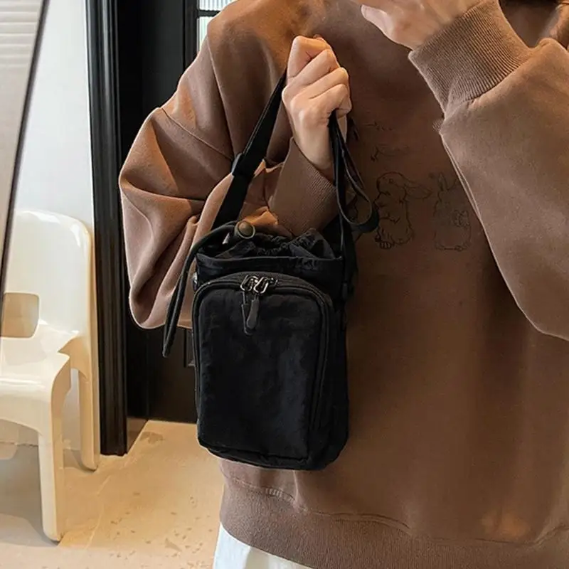 D46D العملي Crossbody Bag Crossbody أكياس الكتف غير الرسمية مصممة للراحة والراحة في أي طقس