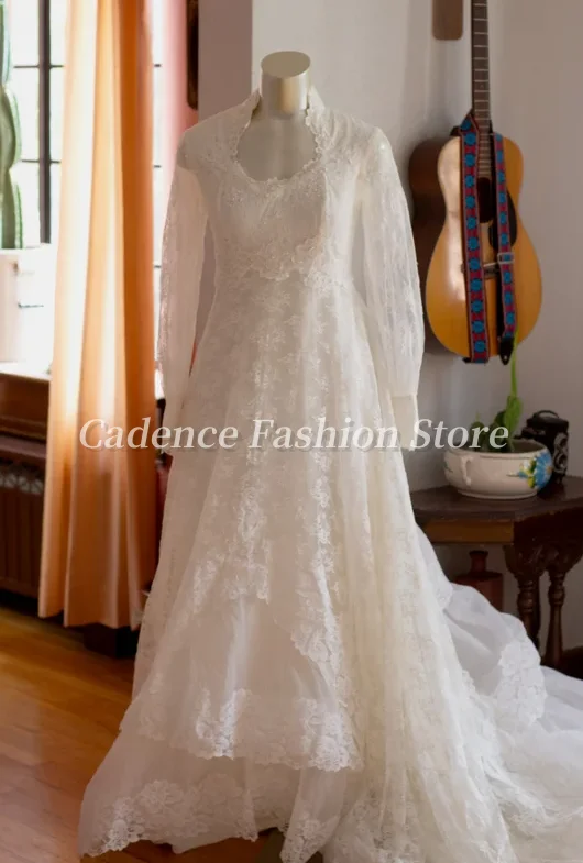 Vestidos de novia vintage personalizados de los años 70, vestidos de novia de estilo victoriano bohemio con apliques de encaje largo en capas