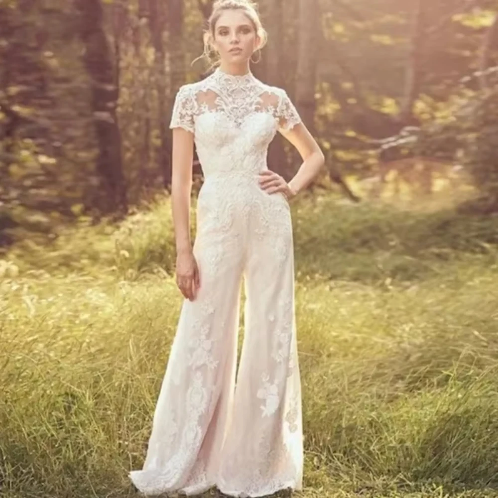 Chic ผู้หญิงงานแต่งงาน Jumpsuit แฟชั่นลูกไม้ Appliques กางเกงชุดความยาวแขนสั้นคอสูง Elegant ชุดเจ้าสาว