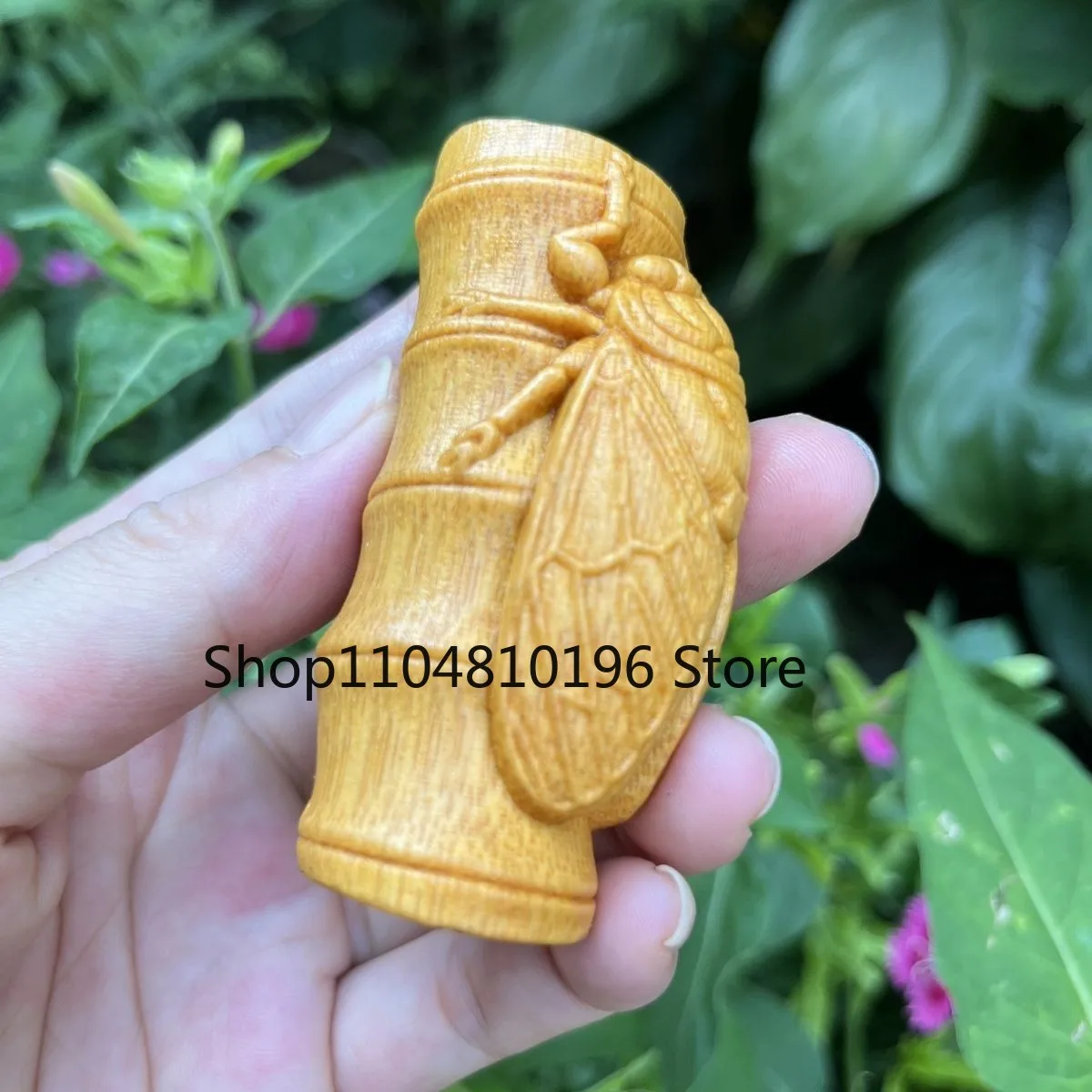 New Solid Bamboo Carving Bird Design Handheld Ornament Collectible Desk Decor