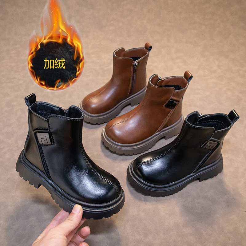 

2025 New Children Keep Warm Short Boots for Girls Winter New Fashion Style Soft Anti-slippery Versatile Ankle Leather Shoes