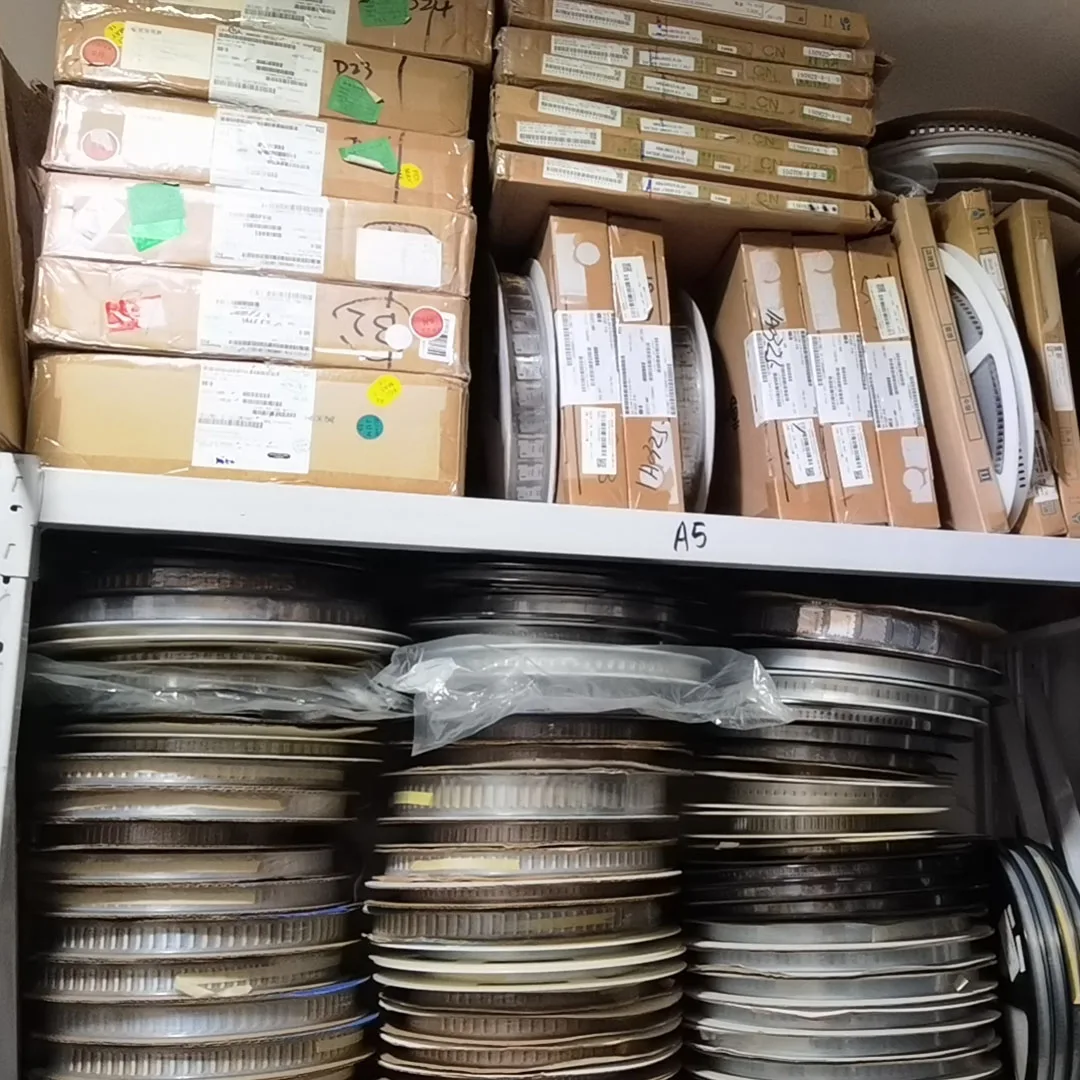 XF3M-2415-1B Original And Genuine Stock Physical Photography For More Parameters, Please Contact Customer Service