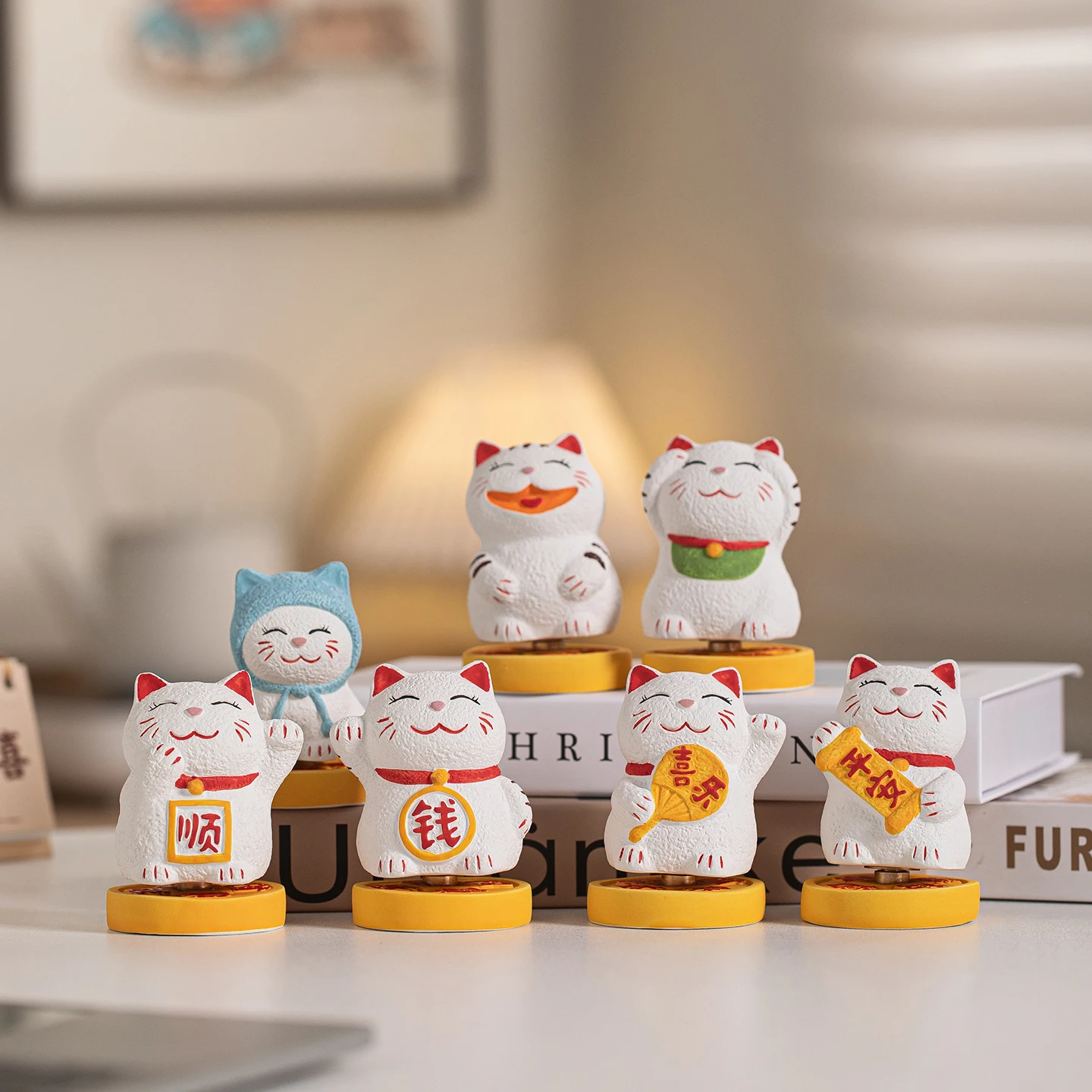 360-deee-rotating-cerc-figurine-desk-decoration-creative-gift-luy-toy-cute-small-object-for-bookelf