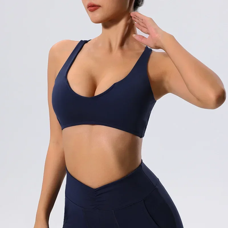 Sujetador acolchado de realce para mujer, ropa interior deportiva con tirantes cruzados, Top corto de Yoga para entrenamiento, chaleco para correr y gimnasio