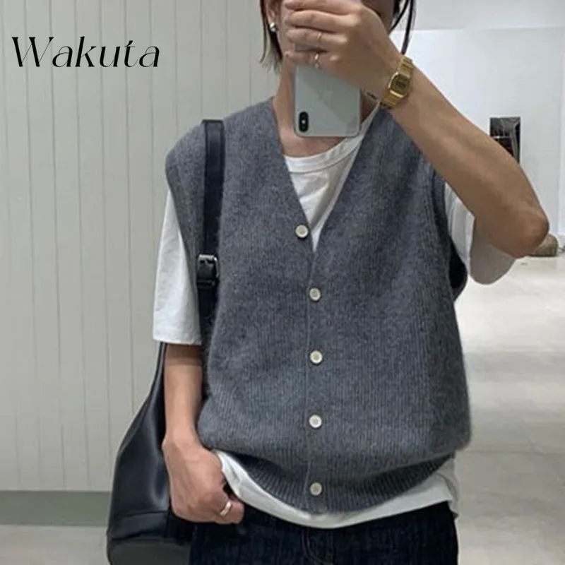 

WAKUTA Japanese Classic V-neck Sleeveless Knitted Vests Temperament Loose Shoulders Fashion Versatile Commuter Knitted Jackets