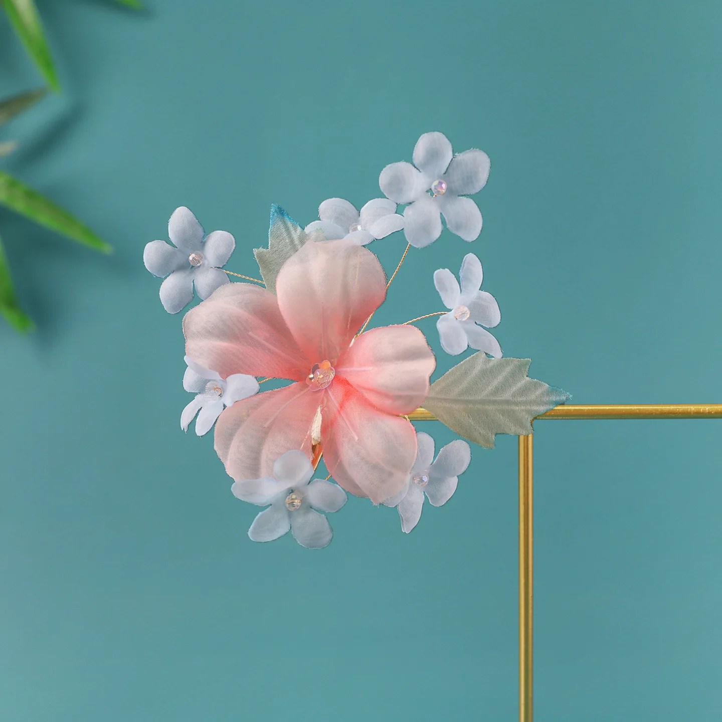 2 Pcs Handmade Chinese Style Gradient Pink Organza Flower Hair Clips Traditional Hanfu Hair Accessories For Women Cosplay Party view 3
