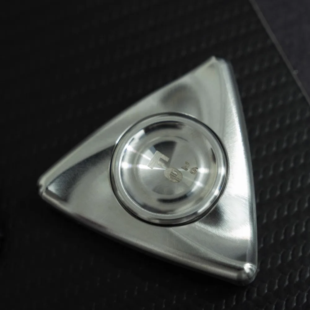 Ele EDC Element Fidget Spinner Metal Three-Bladed Fidgeting Spinners Portable Office Desk Accessories Anti-stress Toys