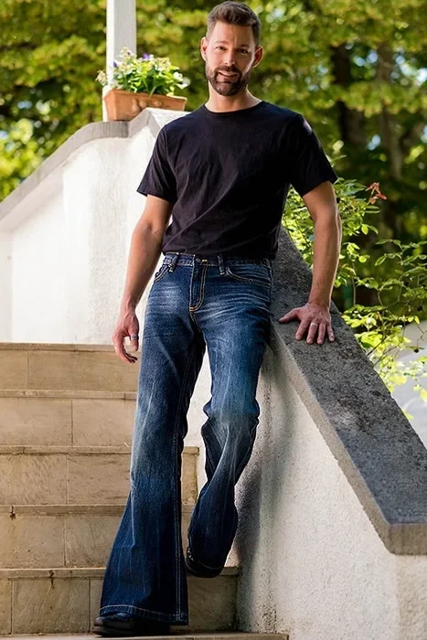 

Hot Sale Casual Men Jeans Cotton Denim Pants Trendy Men's Denim Flare Jeans with Punk Style Retro Embroidery and Stretch Fit