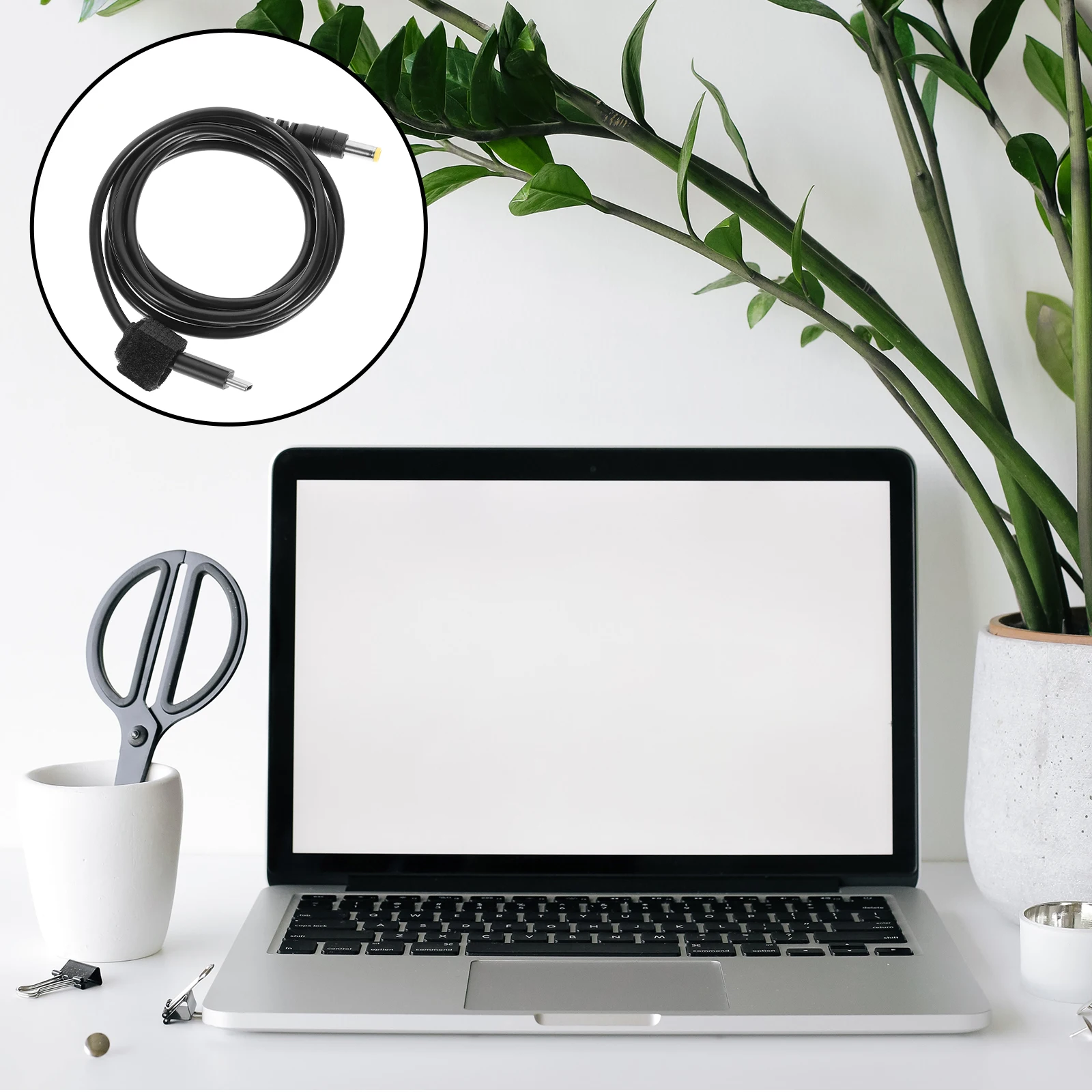 

Type-C Pd to Dc Charging Cable 5.5x2.5mm Power Adapter Cable Reliable Converter Cord for Laptop Fast Charge Type Adapter