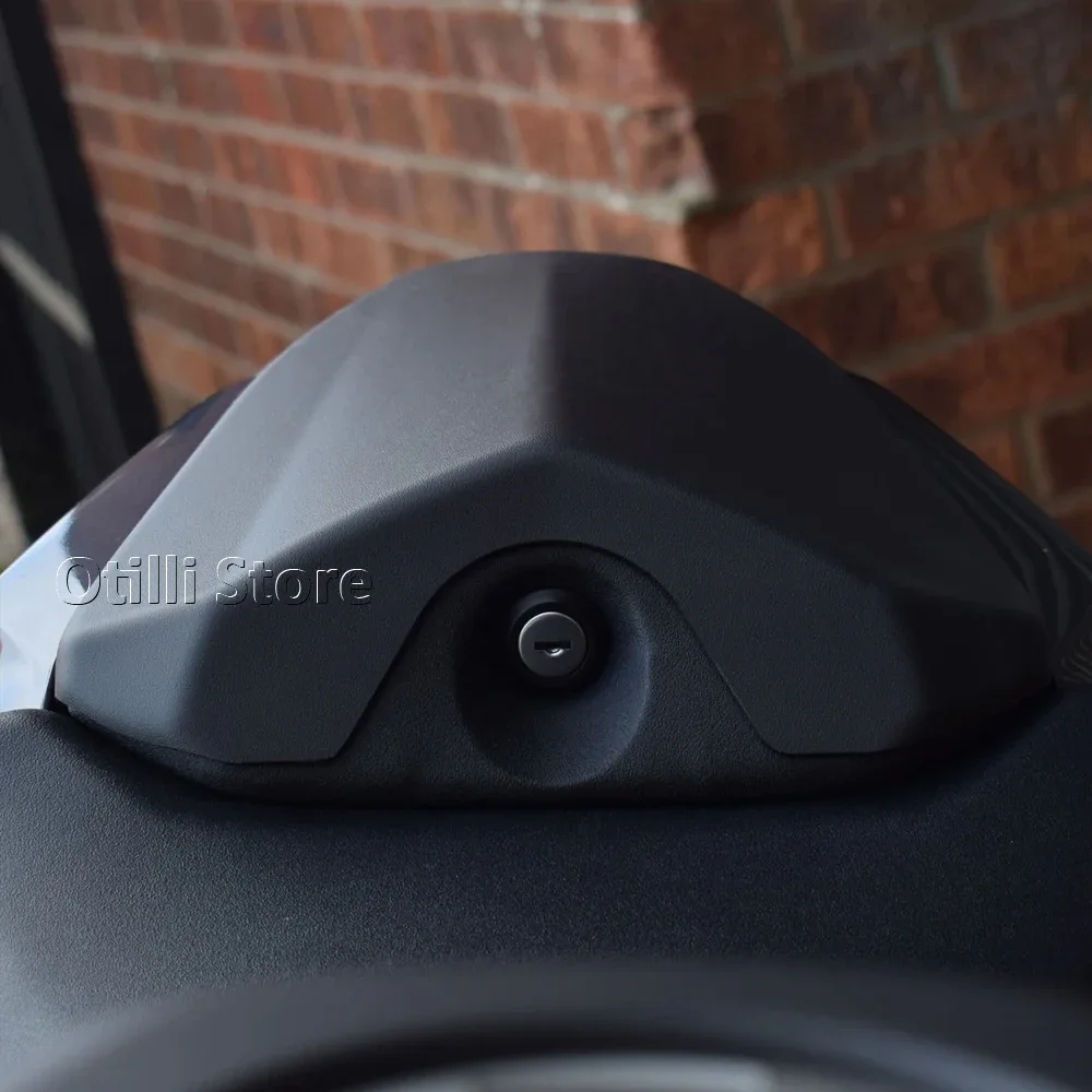 For YAMAHA MT-09 MT09 SP 2024 2025 Motorcycle Black Carbon Fiber Rear Seat Cowl Passenger Pillion Tail Fairing Cover view 4