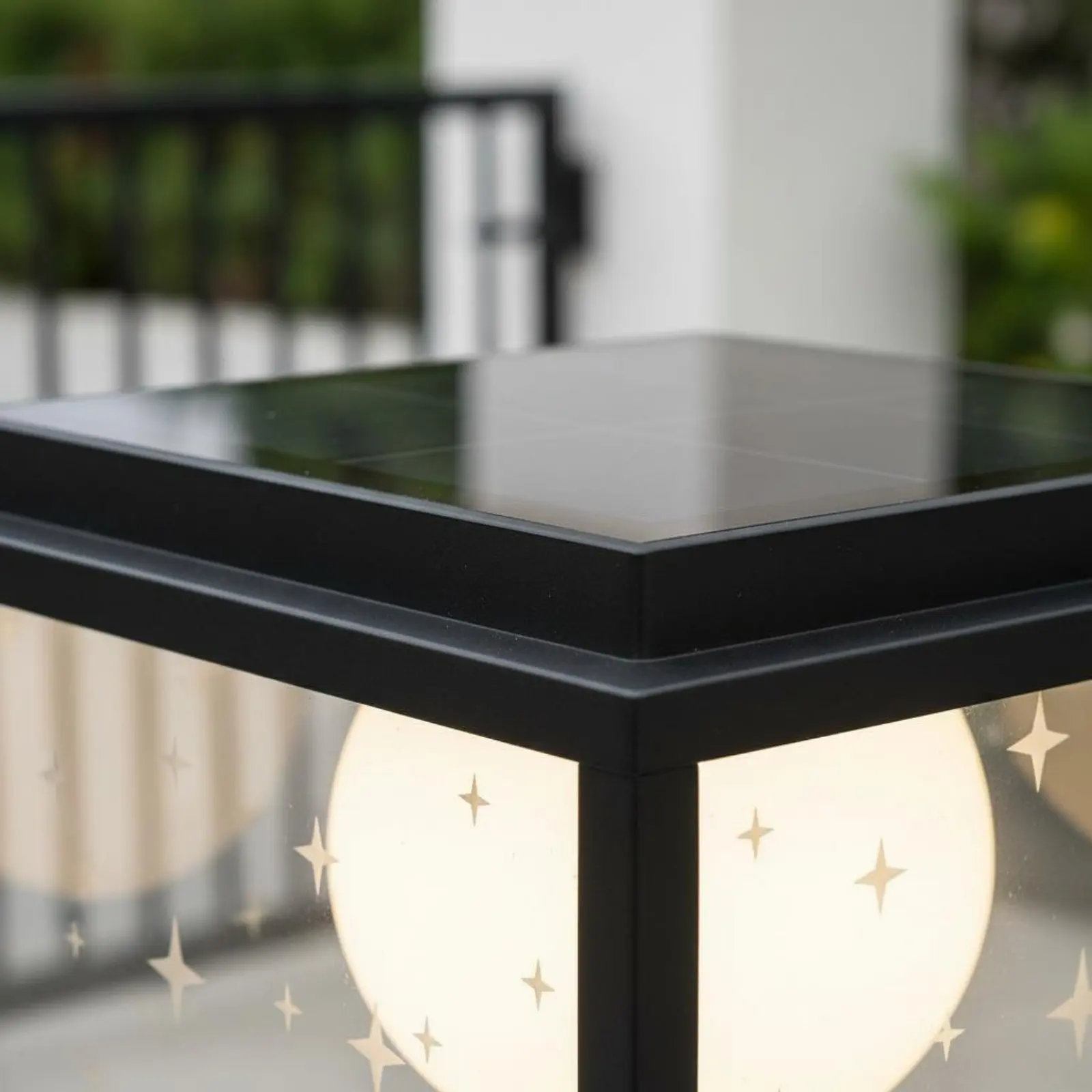 

Solar Pillar Post Light Starry Effect Solar Post Cap Lamp Outdoor Column Light Weather Resistant Aluminum for Wall