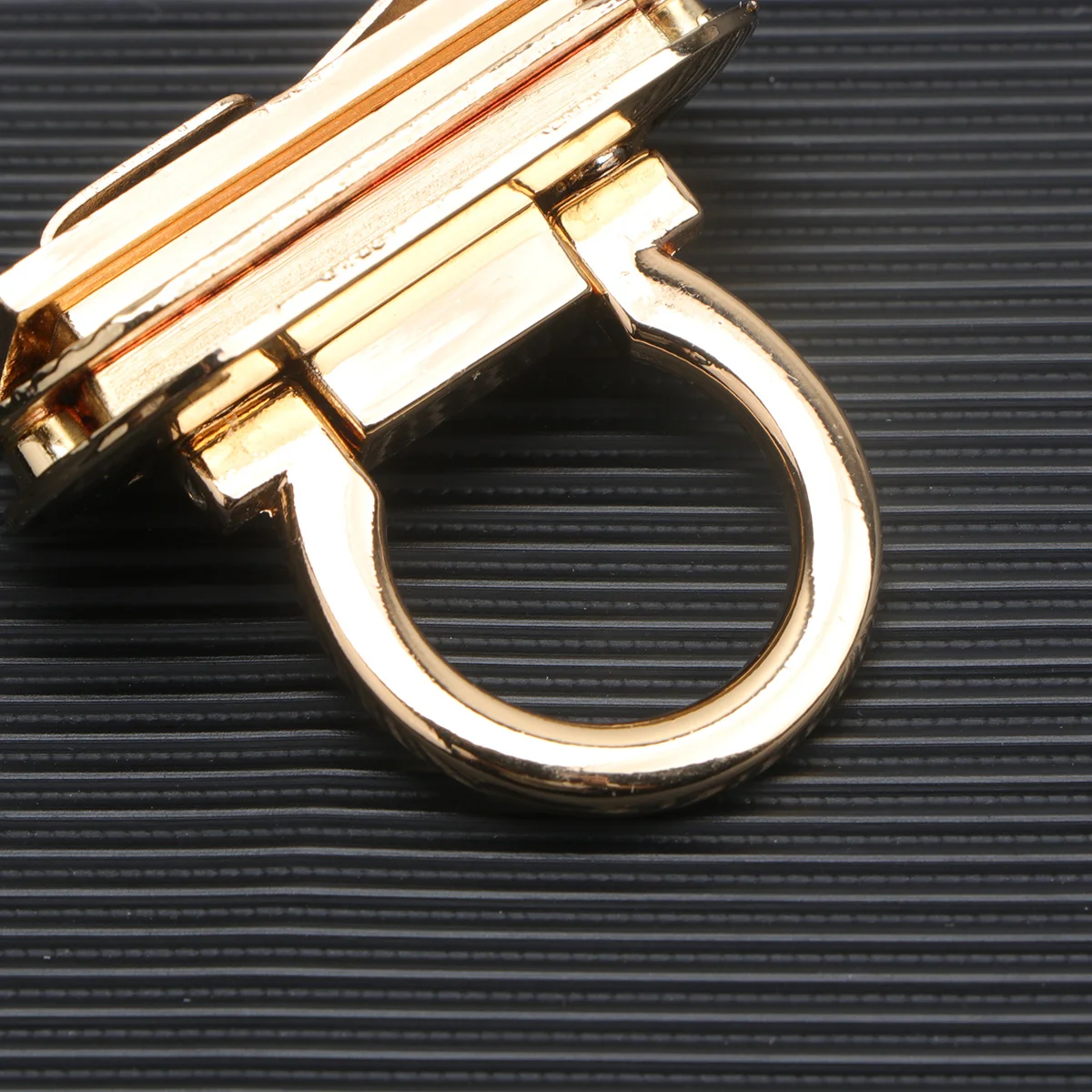 

4Pcs Durable Alloy Lock Padlock Die Casting Replacement for Suitcase Bag Luggage Accessories Lightweight Simple Design