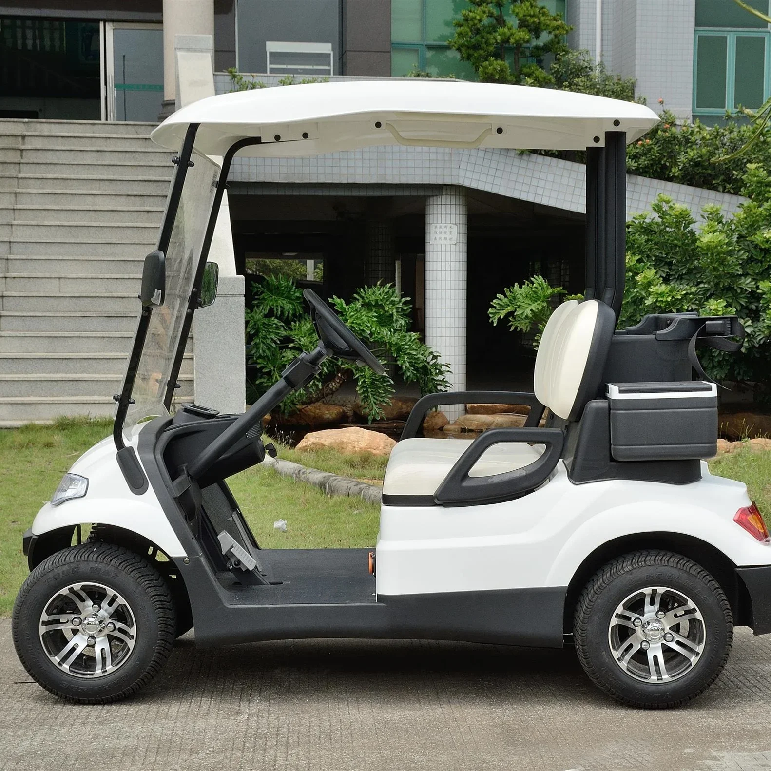 Huanxin 2 Seater Lifted Golf Cart Buggy Car With 48v AC Motor