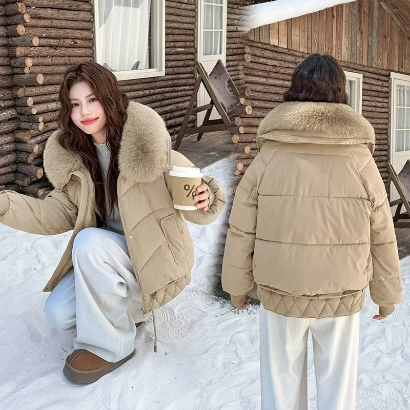 Novo 2026 curto algodão-acolchoado casaco feminino grande gola de pele parkas jaqueta de inverno senhora solta topos engrossar quente estudante casual outerw
