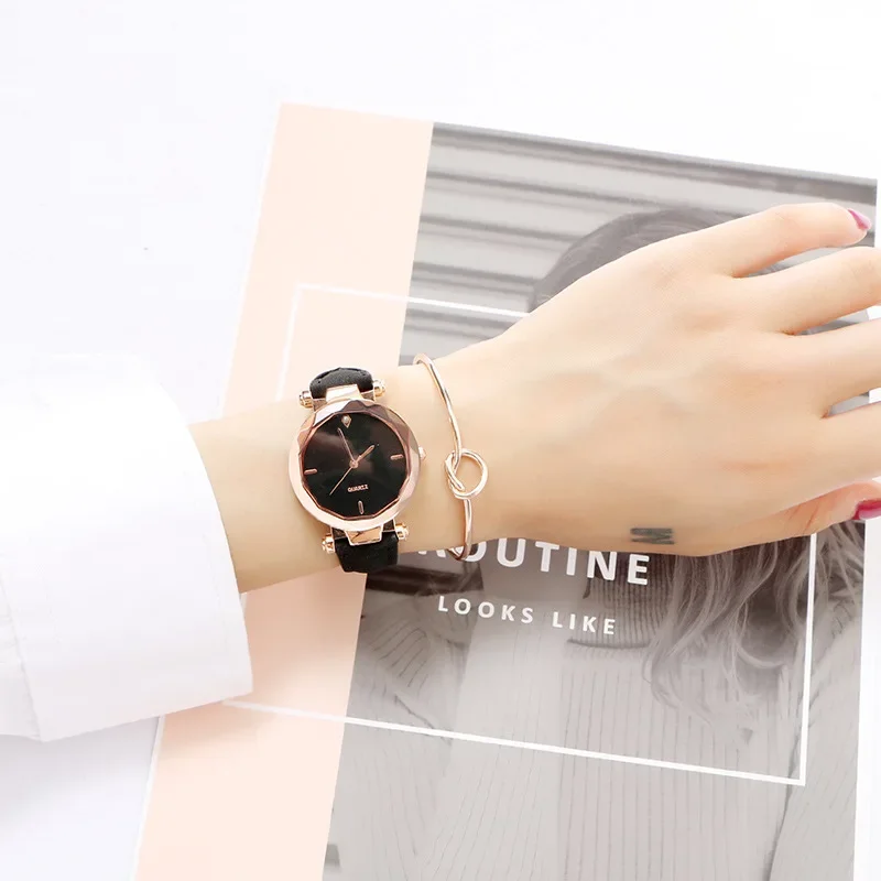 Fashion Stars Women Watch Bracelet Charming Little Point Frosted Belt Watch Dotted with Diamond Scale Luxury Women's Casual