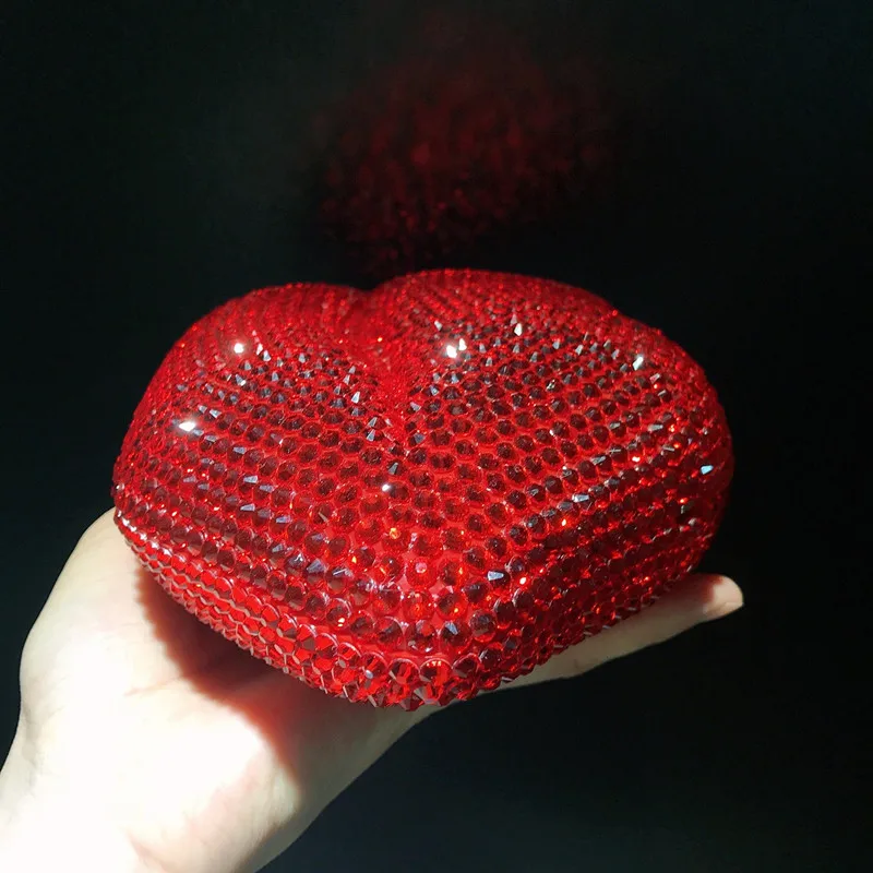 Women Red Lips Clutch Bag High Quality Ladies Acrylic Chain Shoulder Bag Bolsa Evening Bag Lips Shape Purse