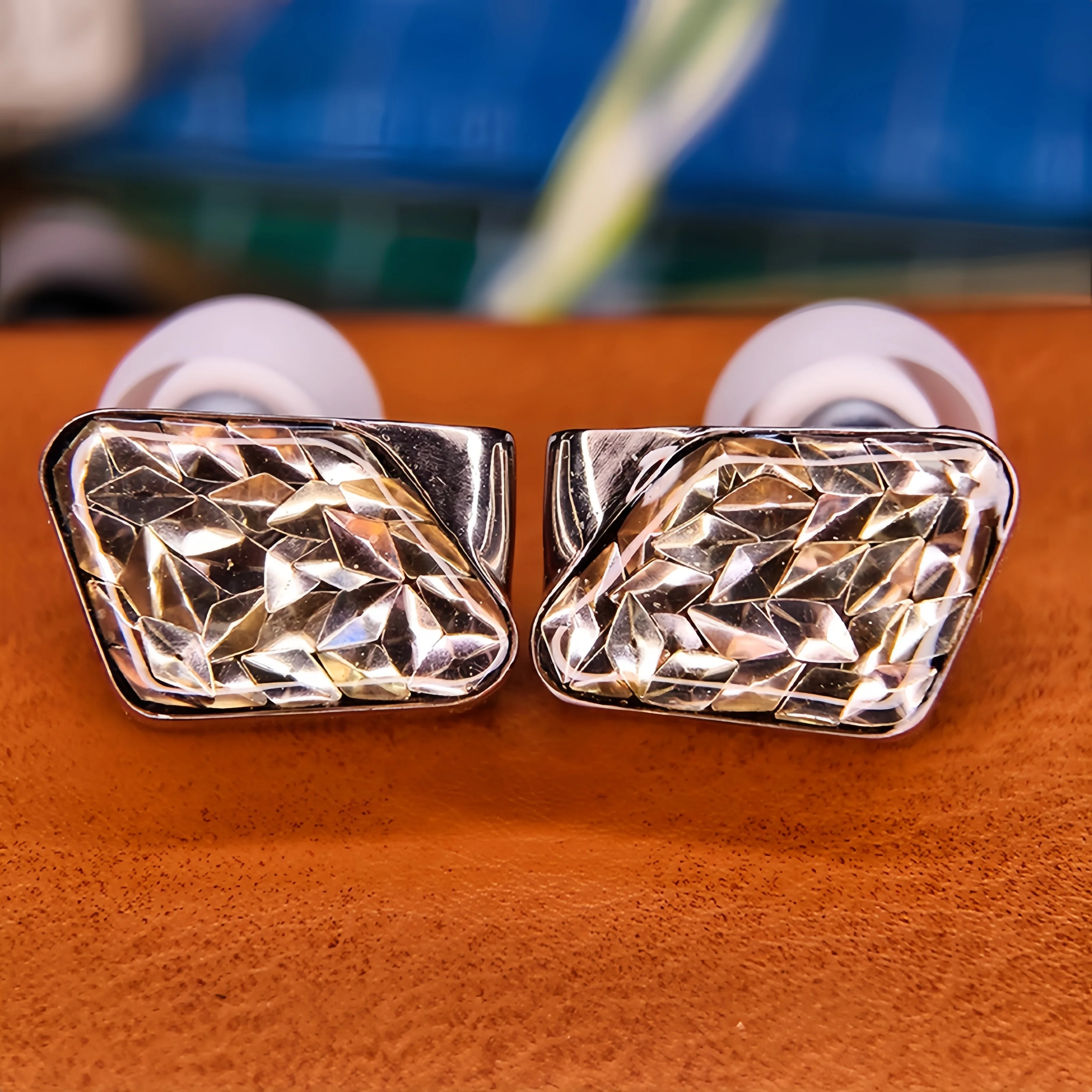 Słuchawki Qveer Rhapsody Carbon Crystal Nano Ultra Flagship Dynamic Popular Vocal Hifi Music Monitor Studio Audiophiles Bass