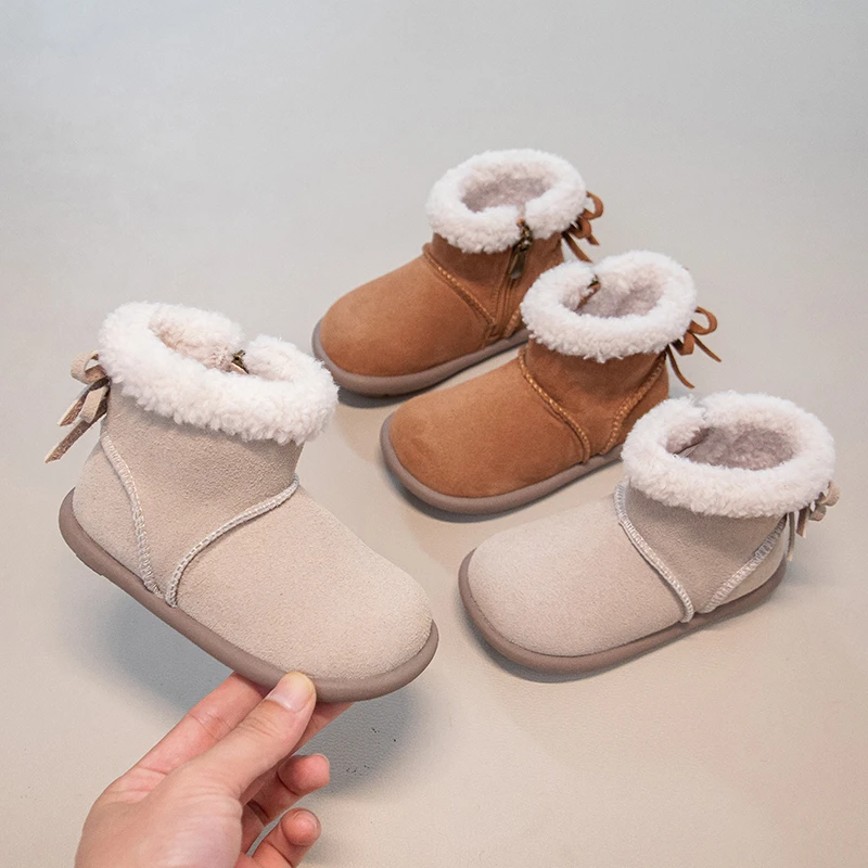 

Toddler Boys Girls Warm Cozy Plush Lined Leather Boots with Bow 2025 New Winter Kids Snow Boots Non-slip Versatile Outdoor Play