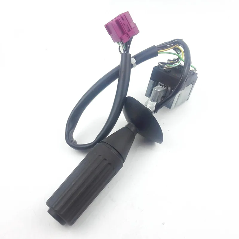 New Fast Delivery Hot Selling High Quality Turn Signal Switch for 81255090090 81255090116 81255099090 015404844