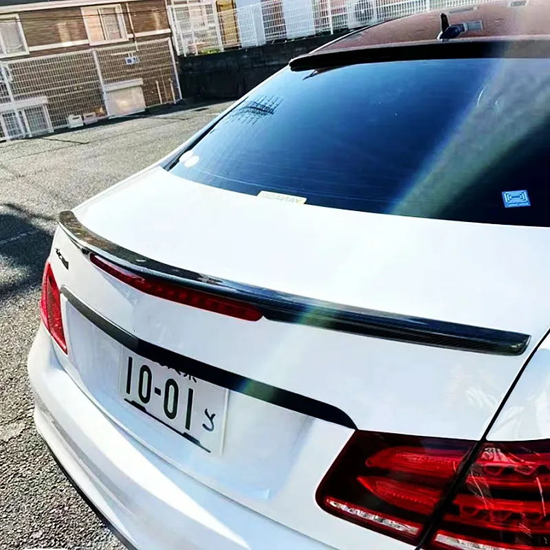 Dla 2008-2017 Mercedes Benz E-Class W207 C207 E200 E550 E300 E350 AMG styl pokrywa bagażnika buty Ducktail wargi Spoiler samochodu skrzydła