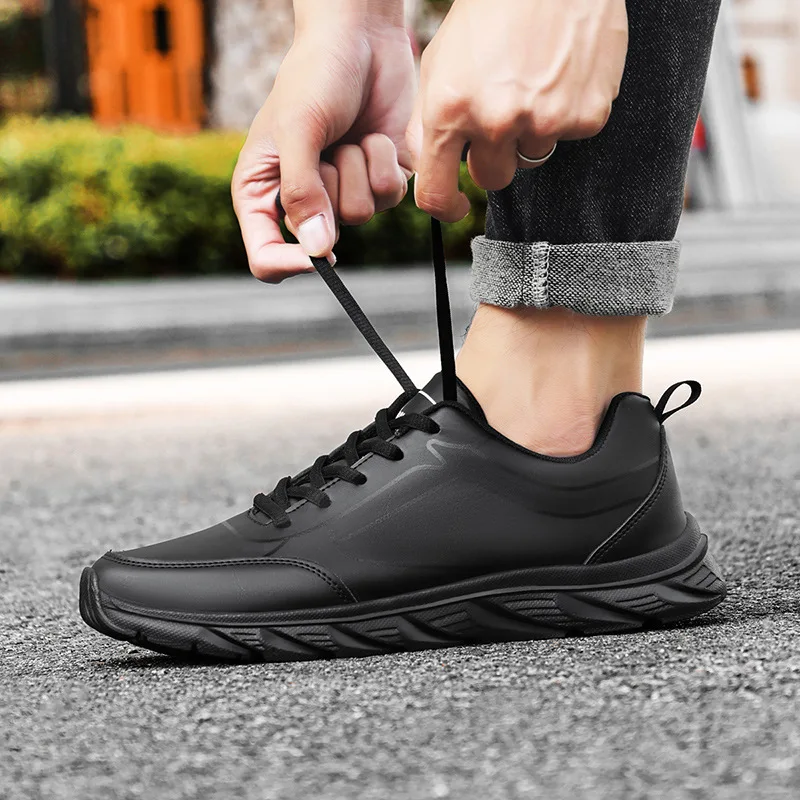 Nouveaux hommes baskets mode cuir hommes chaussures décontractées en plein air Jogging formation homme chaussures de haute qualité confortable chaussures pour hommes