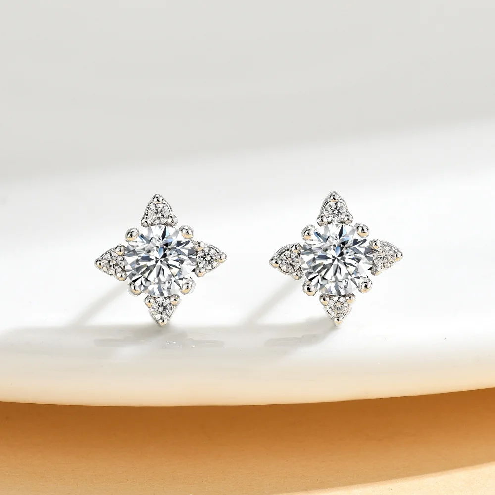 

Модные серьги-гвоздики с муассанитом в виде звездного света, темперамент снежинки, легкая роскошь и высококачественные серьги, универсальные серьги MED-32