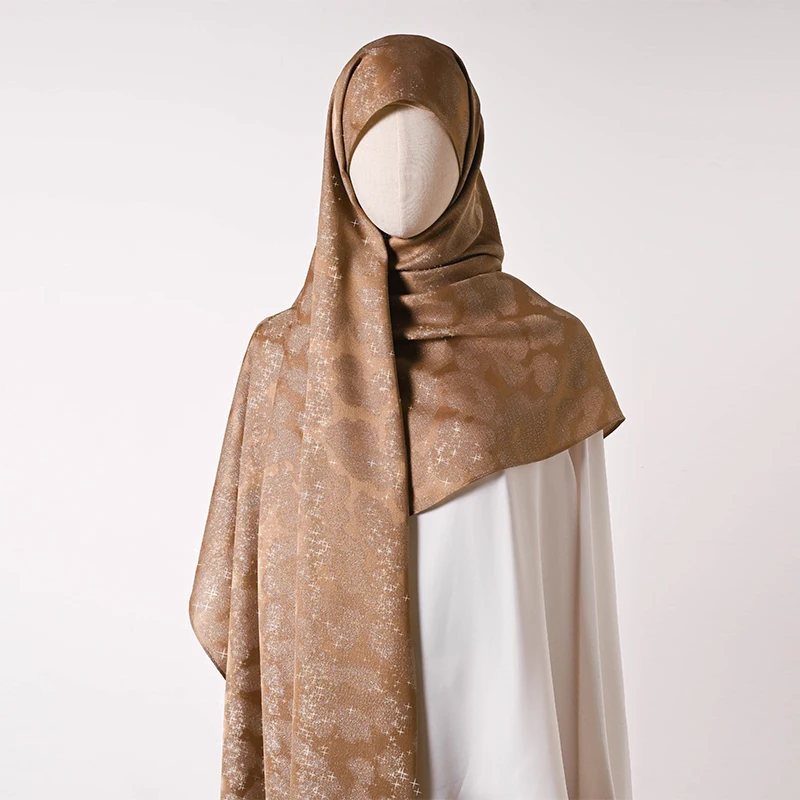 

2025 New Women Bufanda Jacquard Scarf Printed fashion Silky Long Shawl Ethnic Fringed Travel Scarves