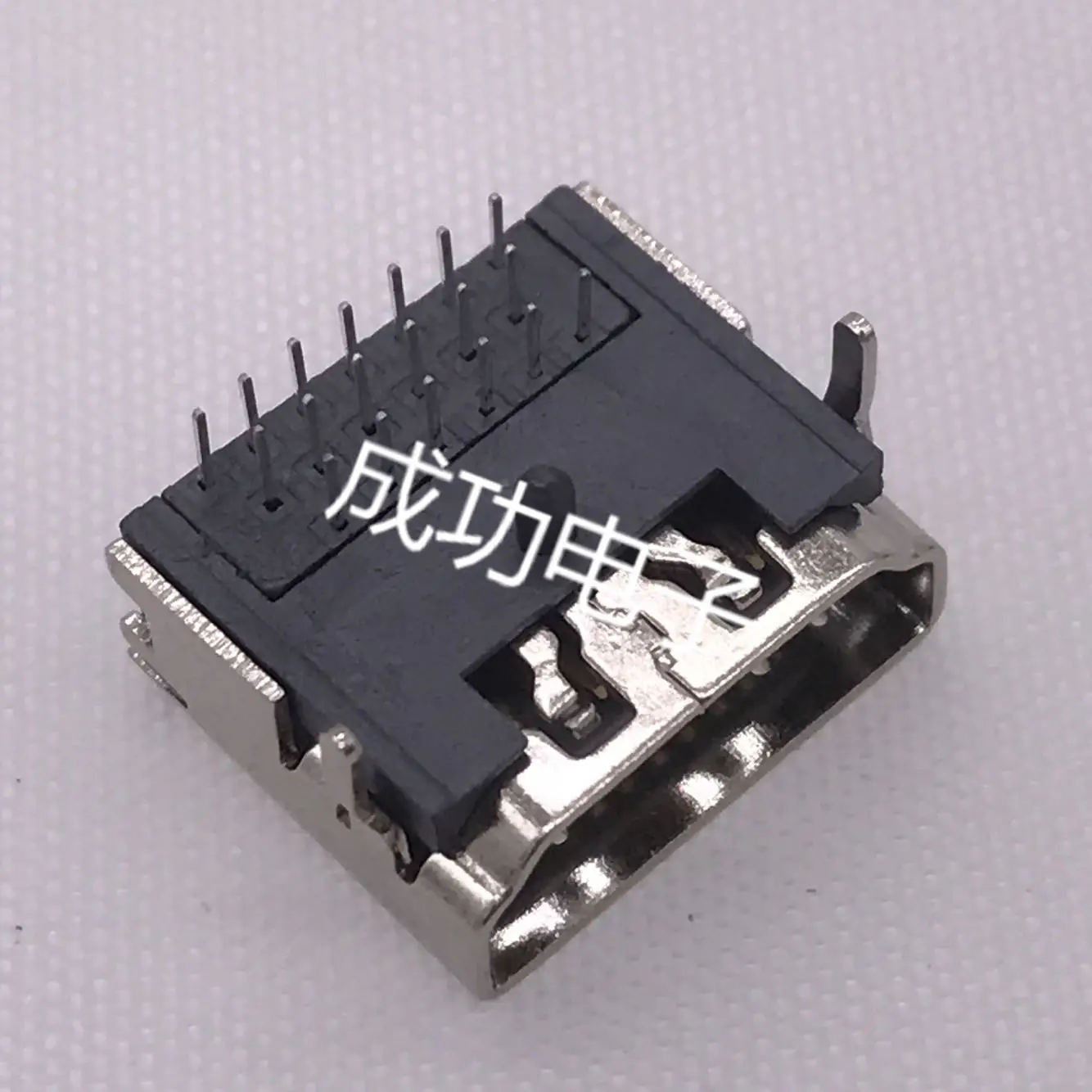 For HDMI socket  bending plug female seat A seat 19P three rows of pins 90° bending plug welding plate high definition interface