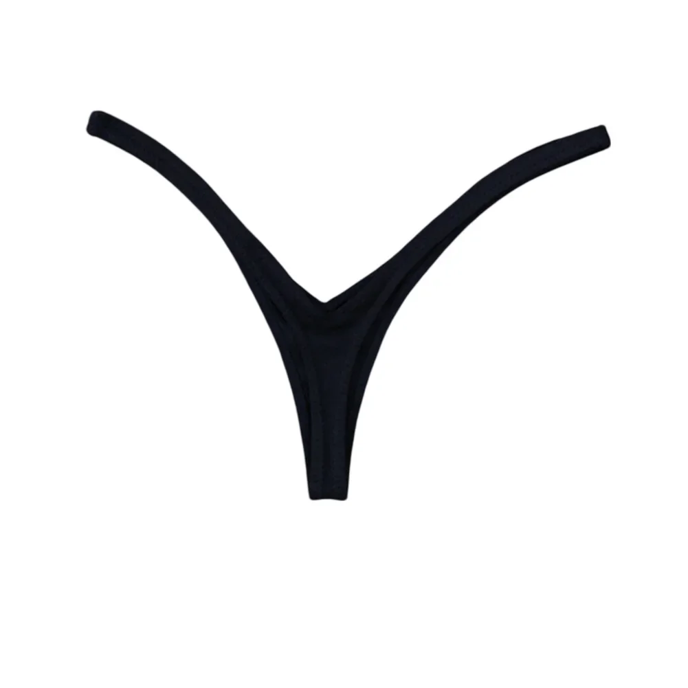 Simplistic Yet Stylish Women\\\'s Lightweight Cotton Thong Underwear Featuring A Unique Deep V Design To Elevate Daily Wear