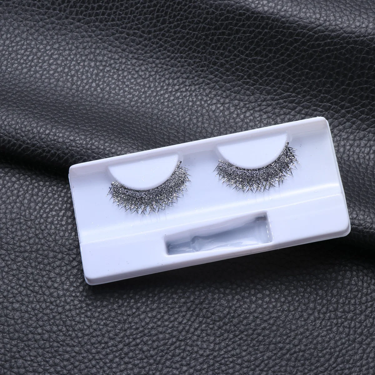 Shiny Exaggerated False Eyelashes Long and Thick Eye Lashes Extension for Women Girls Cosplay Fancy Ball (Silver)