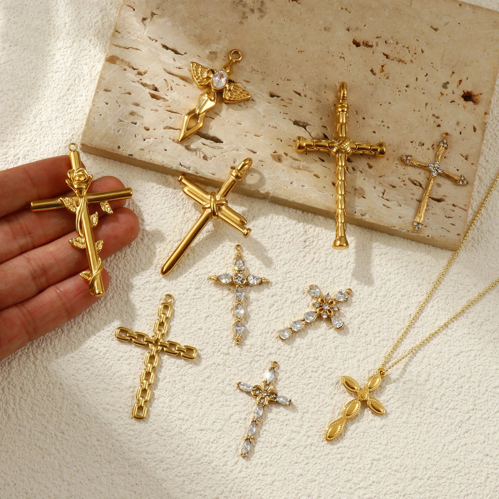 1 Stück 304 Edelstahl religiöse Anhänger 18 Karat vergoldet Kreuz Charms für DIY Halskette Schlüsselanhänger Schmuckherstellung