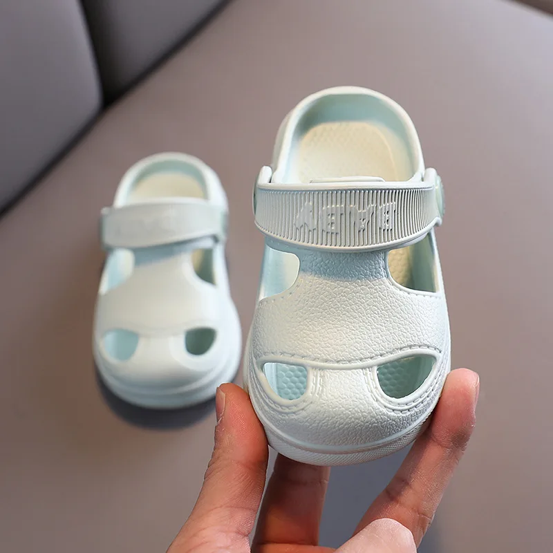 Kinder Casual Hausschuhe Für Jungen Mädchen Hause Bad Schuhe Flip-Flops Kleinkinder Baby Strand Sandalen Kinder Schuhe Mit Löchern CSH1384