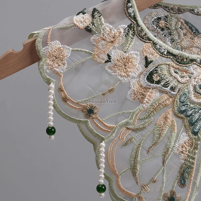 ผ้าคลุมไหล่สไตล์ฮั่นฟู่ยุคหมิงโบราณแบบจีนใหม่ปี 2025 พร้อมพู่ห้อยตกแต่งคอเสื้อ ดีไซน์ย้อนยุคปรับปรุงใหม่ อุปกรณ์เสริมฮั่นฟู่