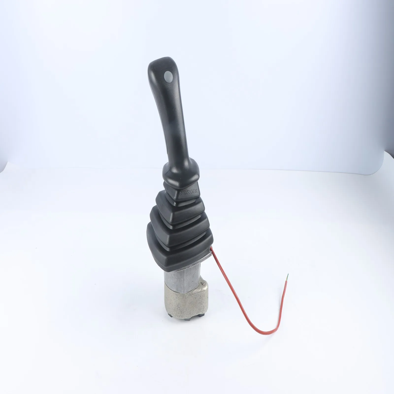 วาล์วควบคุมจอยสติ๊กขวา สำหรับรถ JCB 1CX 160 180T 190 1110 25/220626 ตัวจ่ายไฮดรอลิก