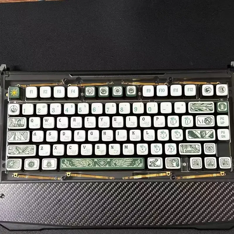 

Myth European retro full set of four-sided light transmission electronic sports mechanical keyboard keycaps for 87/98/104, etc