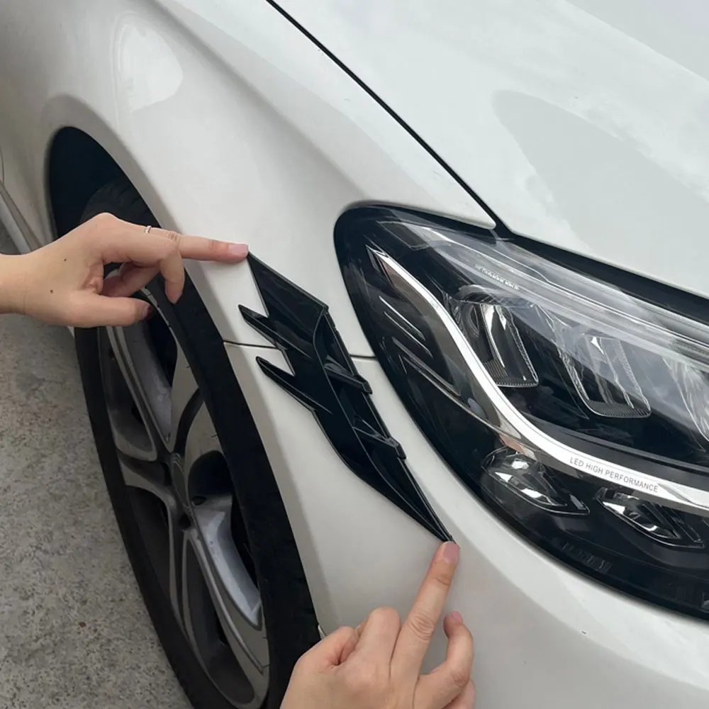 2PCS Universal Auto Headlight Eyebrow Stickers Car Lamp Cover Sticker Self-Adhesive Stripe Decal Decoration for Cars Bodys