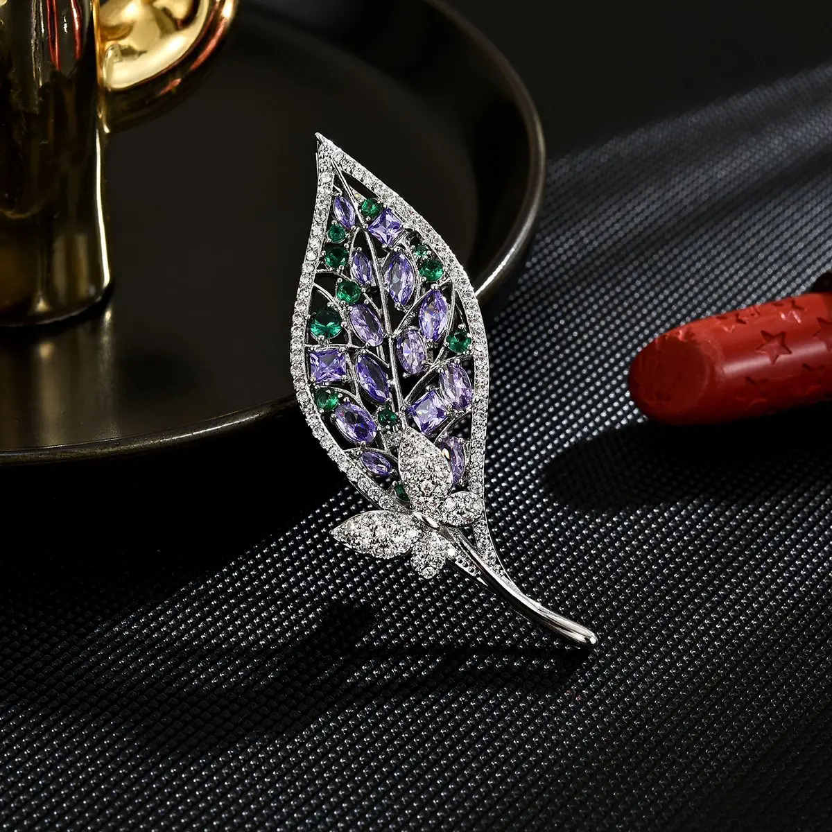 Lucky Bracelet Hand String New Elegant Purple Versatile Butterfly And Leaf Brooch Pin Corsage Accessory Exquisite Rhinestone 6mm