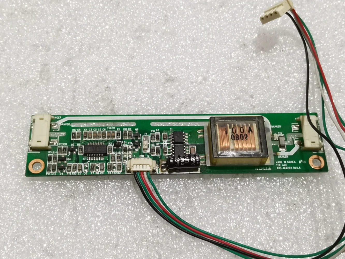 

Papan Inverter Daya LCD для AIC-1042S2