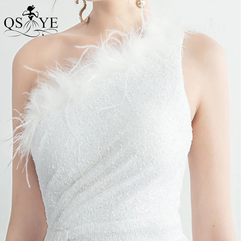 Autruche One Initiated White Wedding fur ses, Froncé, Ouvert, Fendu, Fourrure, Simple, Beach Wedding, fur ses