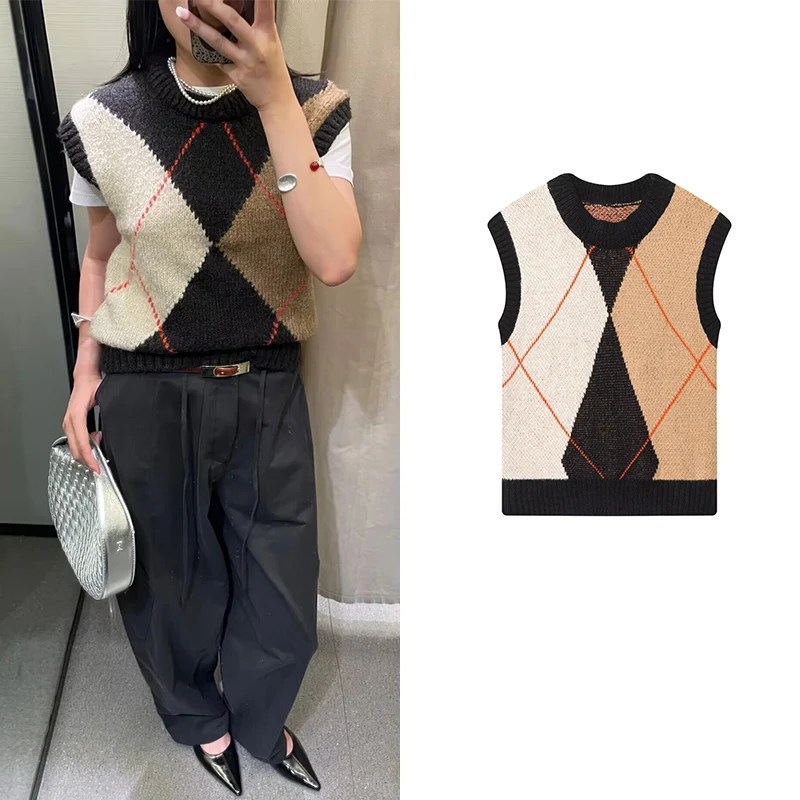 Autumn Sweater Women's 2025 New Fashion Slim Warm Women's Sweater Vests Chic Street Young British Students Autumn Sweater