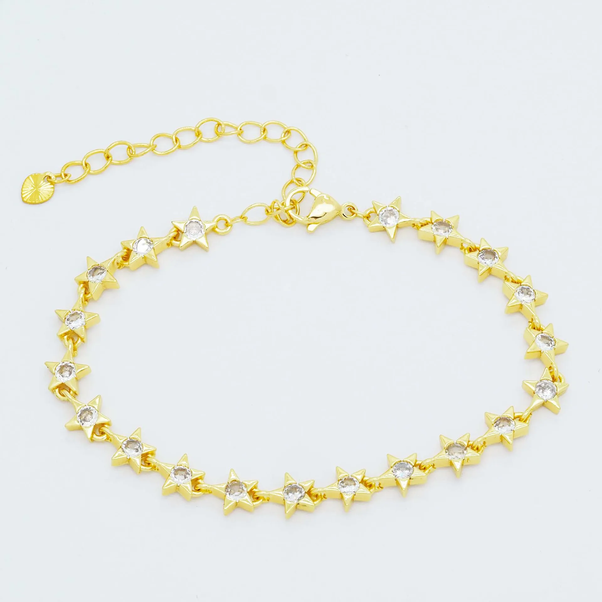 شخصية المرأة سحر سوار على شكل قلب الزركون مطلي 18K مطلي سوار ذهب يوميا بسيطة كريستال سلسلة سوار مجوهرات Gif #4