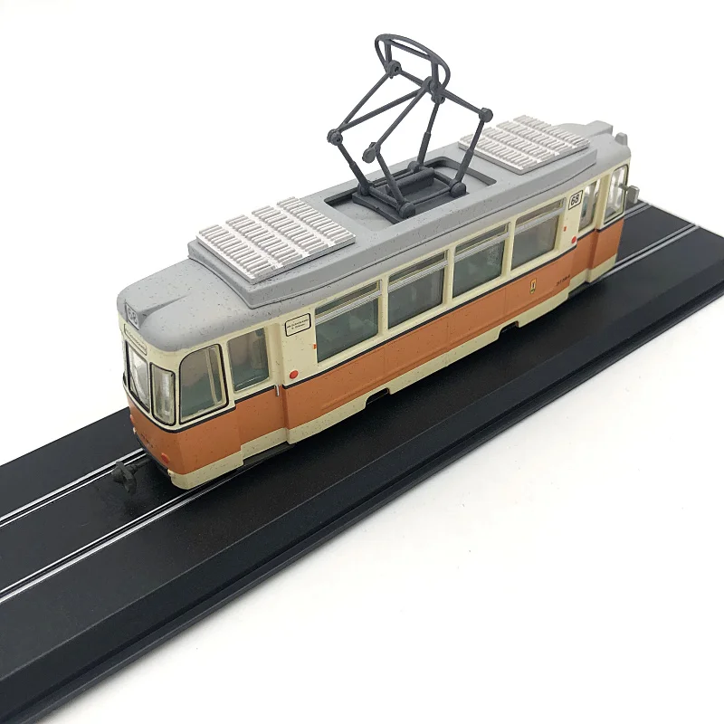 1: 87 train scene old-fashioned retro tram model  Finished product model