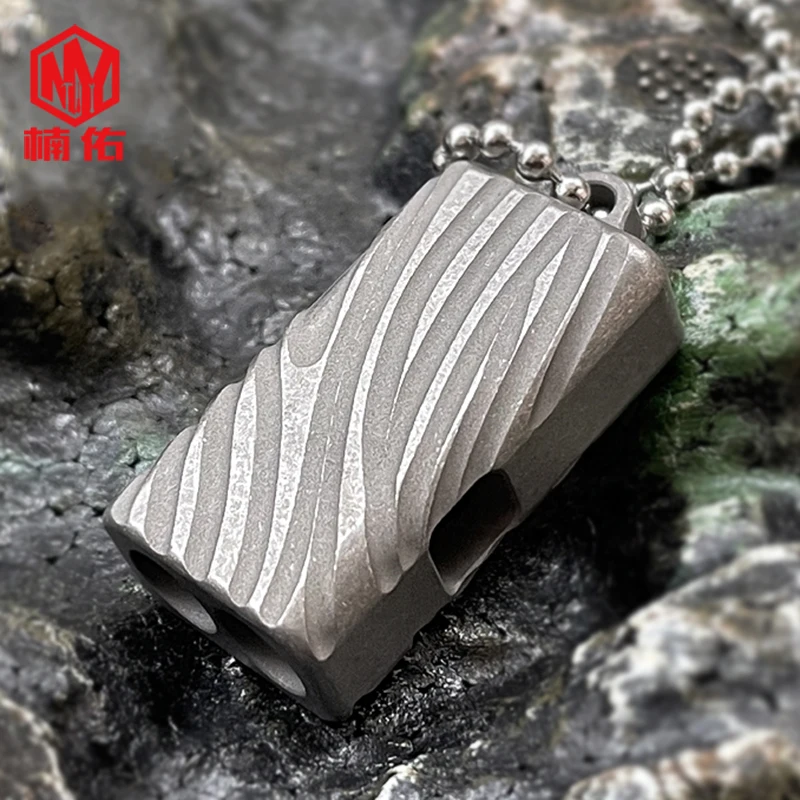 1PC Titanium Alloy Outdoor Survival Whistle Distress Whistle Alarm Anti-wolf Necklace Pendant Key Pendant Whistle