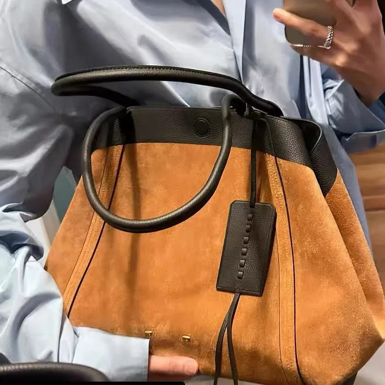 

Новое поступление 2025 года, дизайнерская кожа, сращенная ​ Хлопковая сумка-корзина, большая вместительная сумка, модная женская сумка-тоут на одно плечо