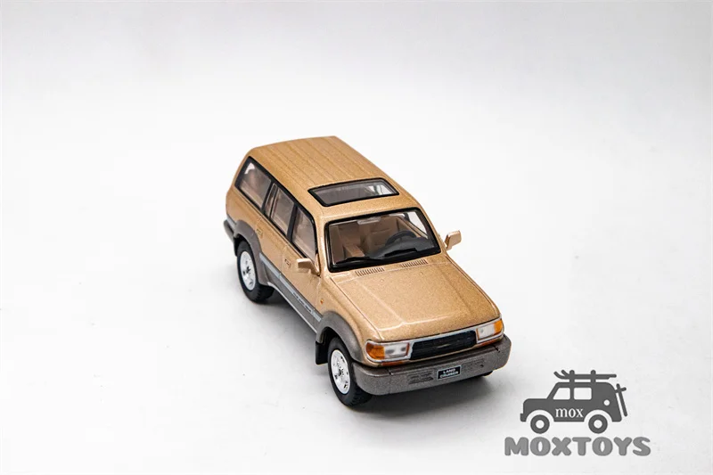 MASDI 1:64 1994 Land Cruiser LC80 gold Diecast Model Car