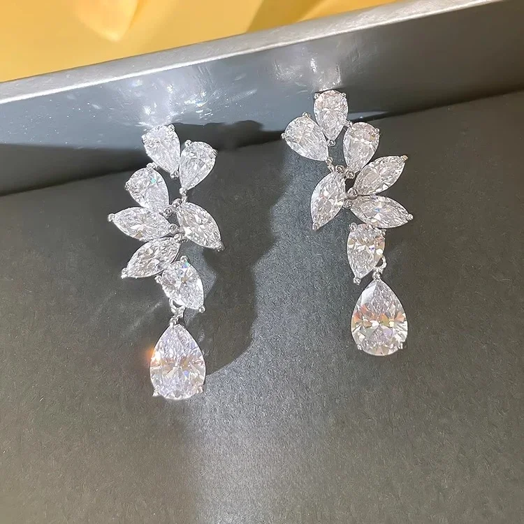 925 sterling silver light luxury white diamond earrings inlaid with imported high carbon diamonds, European and American fashion