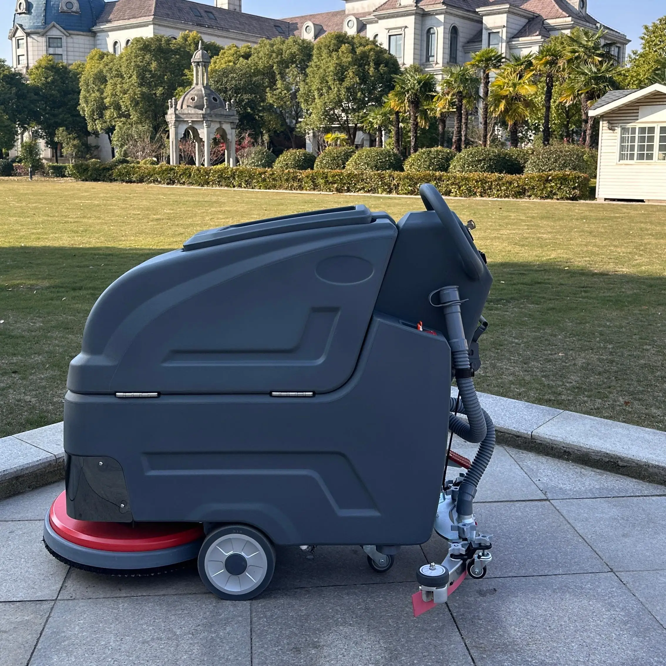 معدات تنظيف الأرضيات بالدفع اليدوي للمستشفيات آلة التنظيف متعددة الوظائف المشي خلفًا على غسيل الأرضيات الصناعية